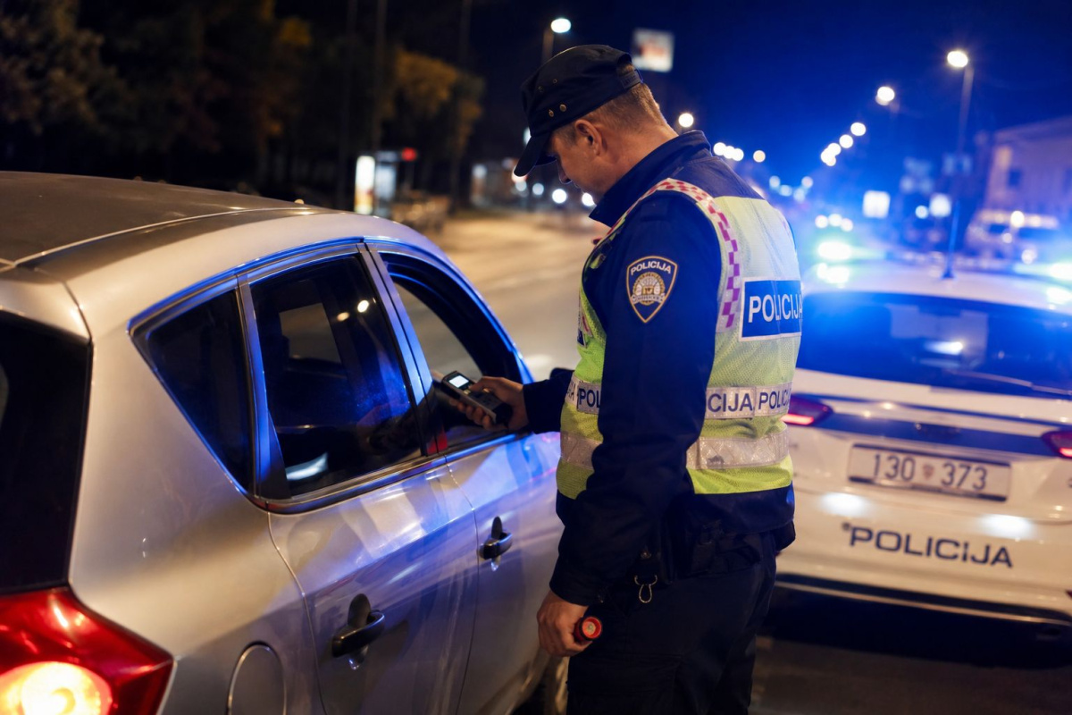 Vozač (20) u Vodicama odbio vađenje krvi i urina nakon pozitivnog testa na droge, kažnjen s 1.320 eura