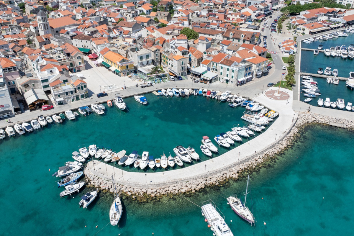 Pet pitanja koja strani turisti najčešće postavljaju prije dolaska u Vodice – odgovore smo pronašli na njihovim forumima