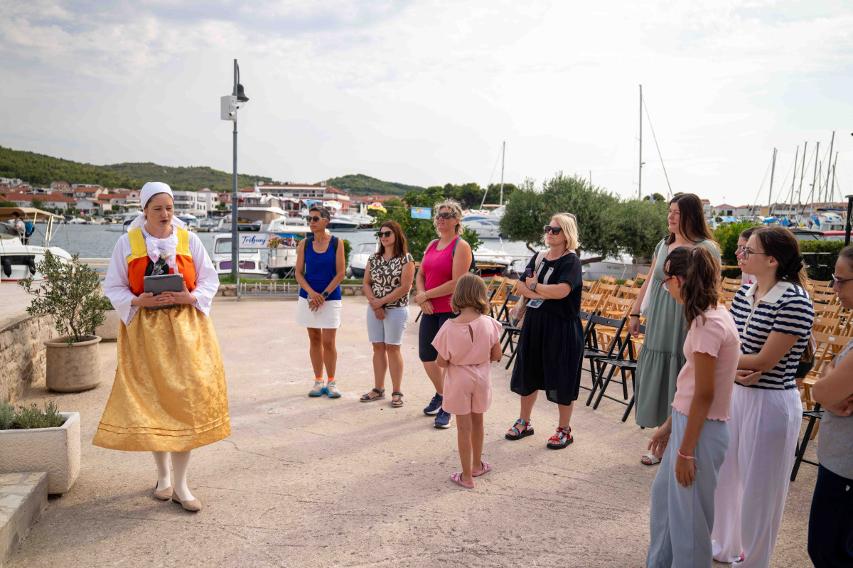 Tribunj nudi više od mora i plaže: Krenula jedinstvena besplatna turistička tura