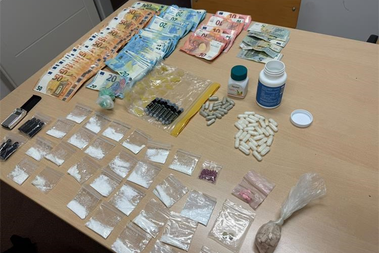 Portugalac zaustavljen na čvoru Vodice s većom količinom različitih droga