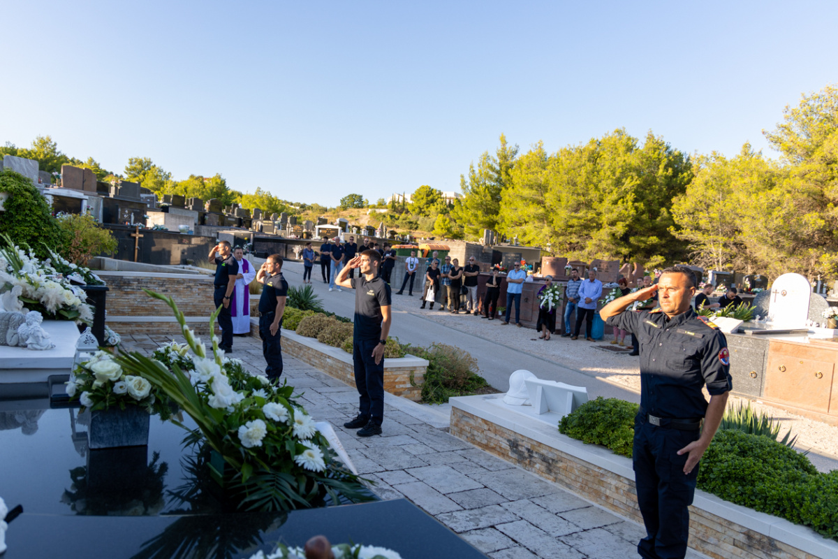 Devetnaest godina od Kornatske tragedije: Vodice se prisjećaju svojih vatrogasaca