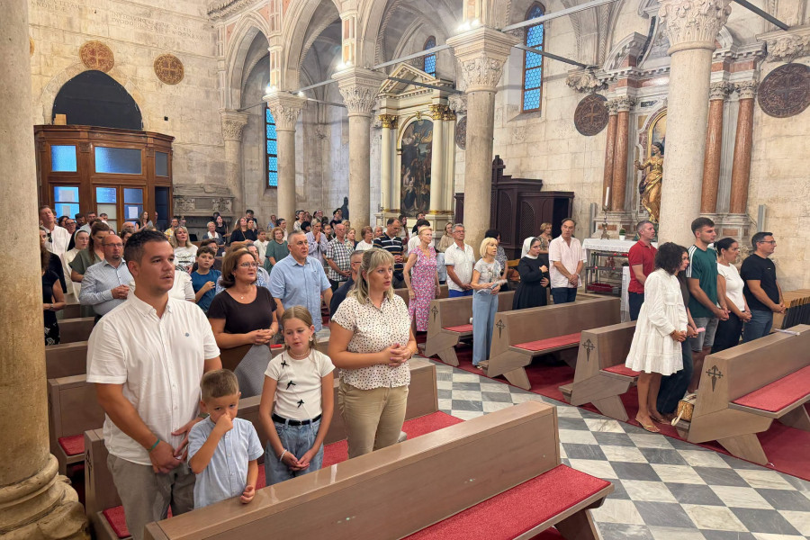 Početak nove školske godine: Vjeroučitelji Šibenske biskupije primili kanonske mandate