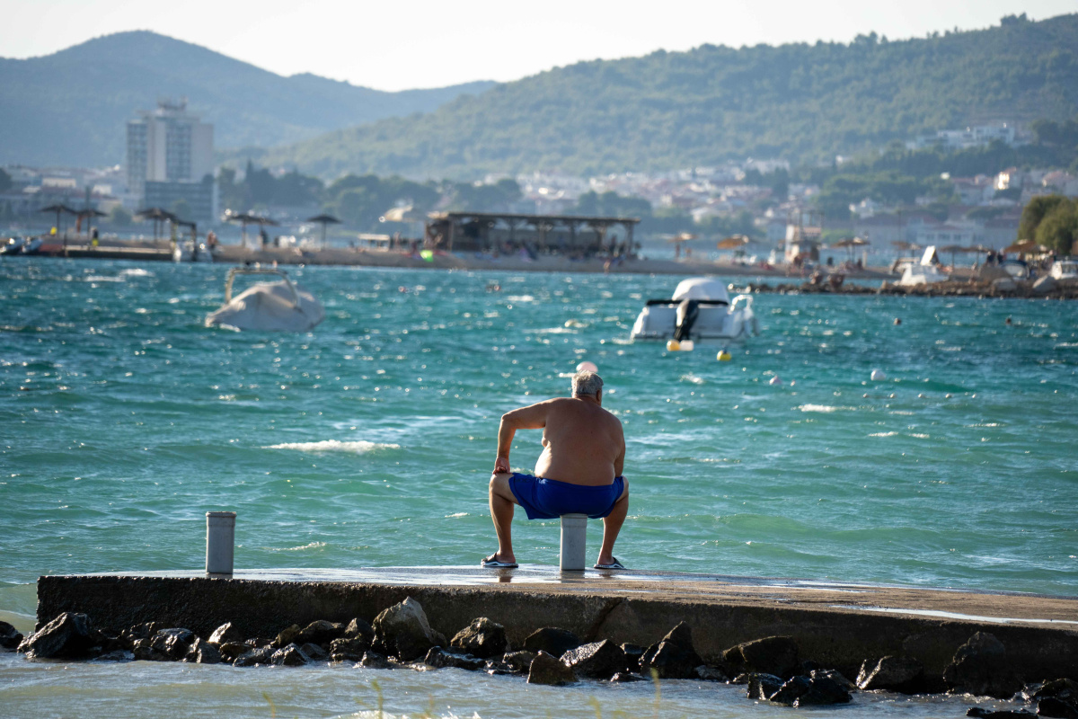 Žive li Vodice samo dva mjeseca godišnje?