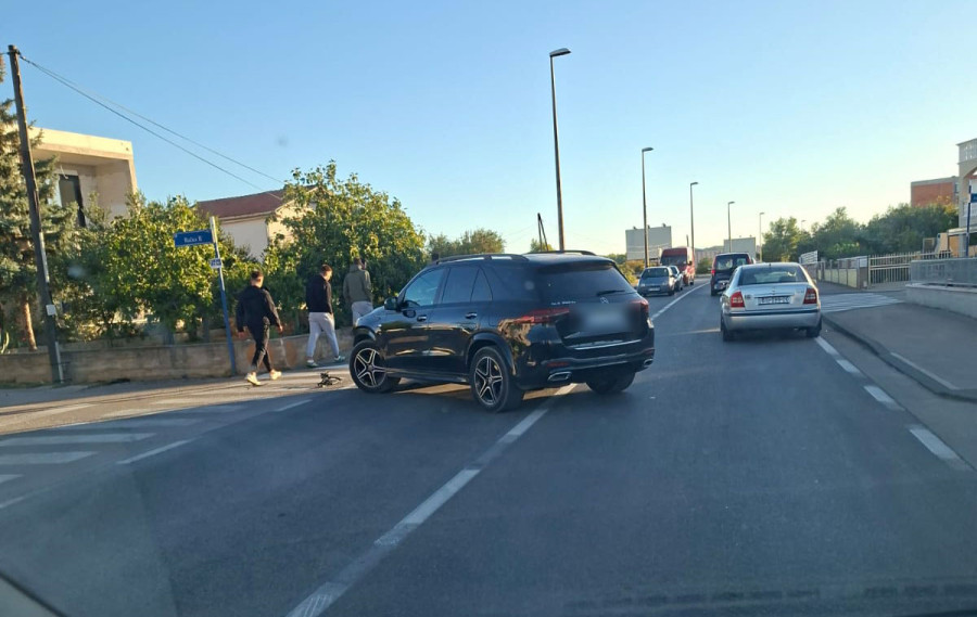 Teška prometna nesreća kod Račica: ozlijeđena dvojica maloljetnika