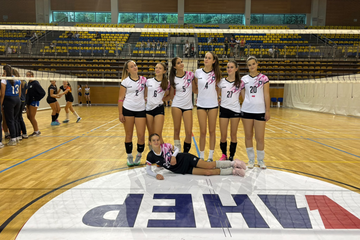 Tri medalje u Opatiji, pa pobjeda na Ugljanu: Odbojkašice Vodica uspješno krenule u novu sezonu