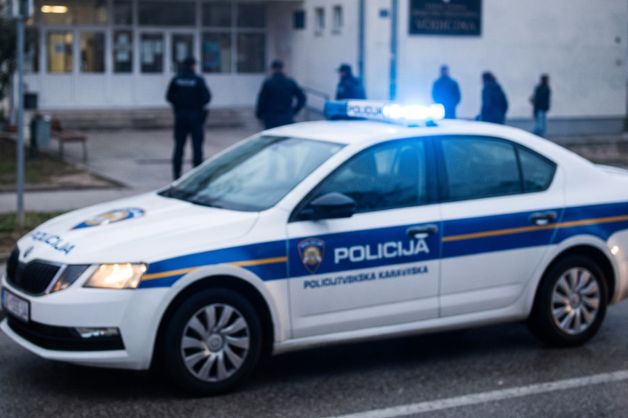 Pali mladi provalnici: Dvojica maloljetnika osumnjičena za provalu u školu
