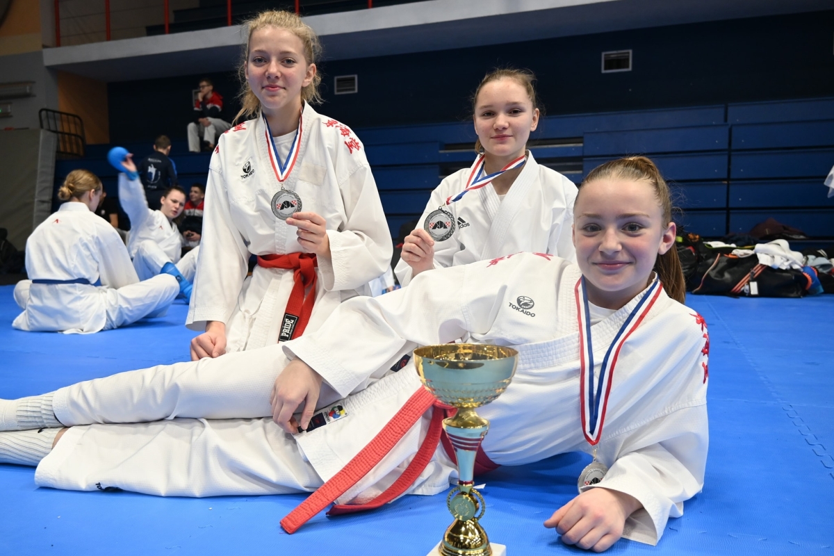 KK Okit na ponos Vodicama: Elin, Gabriela i Ela postale su ekipne državne viceprvakinje