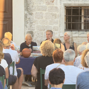 0-02-05-9966286fe568125ea58d56ad2b1a2341abdc5c115eb26a110b2e83e6ca5080c5_f54ec8ca41214dd4