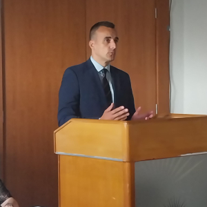 65f2de89-c9da-4345-b7f2-2450c31b184e