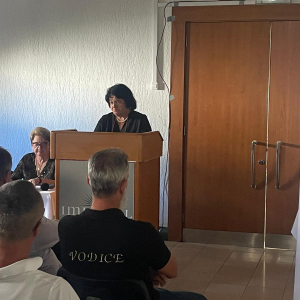 ebcc65bb-d3f2-4264-917a-6314b4b685c4