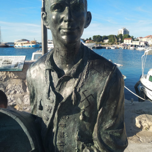 41793fb1-e922-4d46-ad26-18b840ae2d34