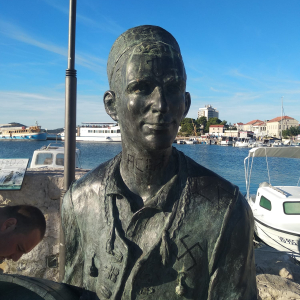 795abba1-7c25-4591-8da8-804ffd36a6ac