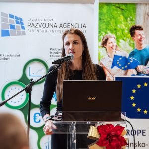 božićni domjenak (23)