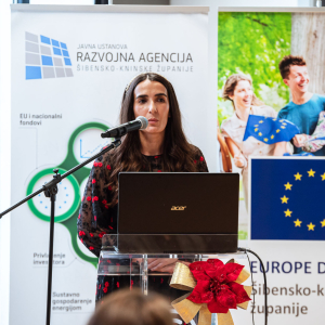 božićni domjenak (27)