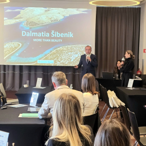 644384969_1382550510579507_9143608572305517948_n