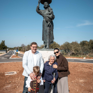 Otkrivanje spomenika težakinji - Tribunj-7