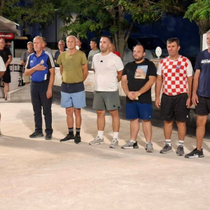 Zajednička slika ekipa za 3 .mjesto i finale
