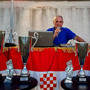 Novinar , službeni spiker i voditelj -MarkoLedenko -Mane